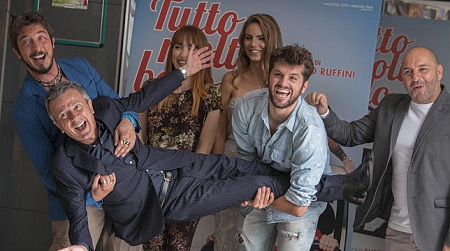 “Tutto molto bello”: oltre 400 copie per il nuovo film di Paolo Ruffini, al cinema dal 9 ottobre